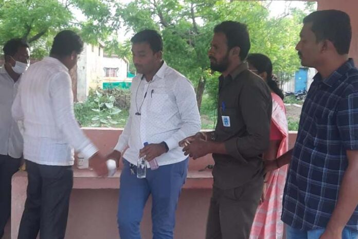 ಟಿಸಿ ಕೊಡಲು 25 ಸಾವಿರ ಲಂಚ: ಎಸಿಬಿ ಬಲೆಗೆ ಬಿದ್ದ ಲೈನ್'ಮನ್