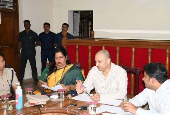 ಮಳೆಯಿಂದಾಗಿ ಯಾವುದೇ ಅನಾಹುತ ಸಂಭವಿಸದಂತೆ ಮುನ್ನೆಚ್ಚರಿಕೆ ವಹಿಸಿ: ಅಧಿಕಾರಿಗಳಿಗೆ ಸಂಸದ ಹೆಗಡೆ ಸೂಚನೆ