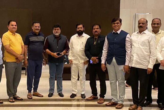 ಎಲ್ಲ ಶಾಸಕರೊಂದಿಗೆ ಶೀಘ್ರವೇ ಮುಂಬೈಗೆ ಹೋಗುವೆ: ಏಕನಾಥ್ ಶಿಂಧೆ ಘೋಷಣೆ