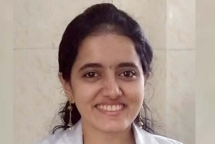 ಮನೋವೈದ್ಯಕೀಯ ವಿಭಾಗದ ಶಿಕ್ಷಣದಲ್ಲಿ ರಾಜ್ಯಕ್ಕೆ ಪ್ರಥಮ: ದಿವ್ಯಶ್ರೀಗೆ ಚಿನ್ನದ ಪದಕ
