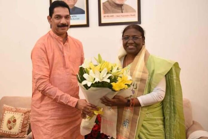 ಭಾರತದ ಪ್ರಥಮ ಪ್ರಜೆಯನ್ನು ಭೇಟಿಯಾಗಿ ಅಭಿನಂದಿಸಿದ ನಳಿನ್ ಕುಮಾರ್ ಕಟೀಲ್