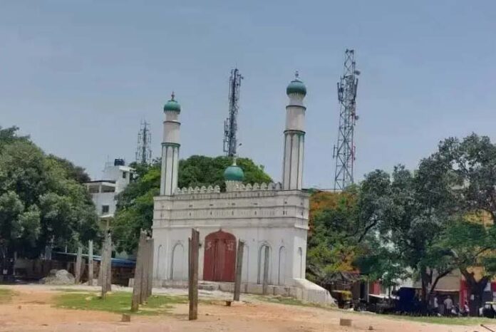ಈದ್ಗಾ ಮೈದಾನದಲ್ಲಿ ಧ್ಚಜಾರೋಹಣ ಮಾಡಲು ಸರಕಾರದಿಂದ ಆದೇಶ