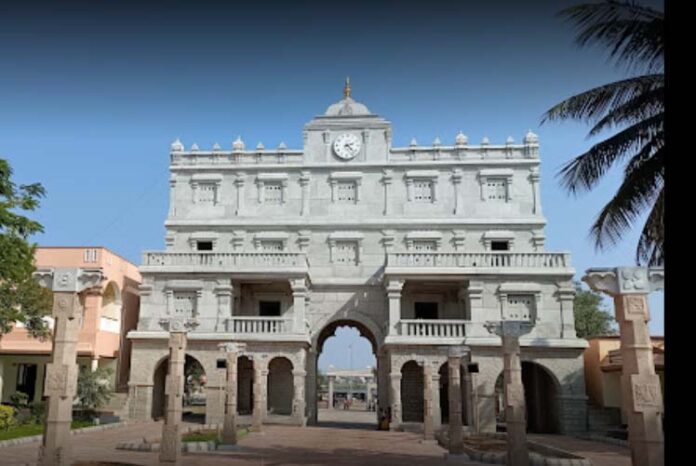 ಲೈಂಗಿಕ ದೌರ್ಜನ್ಯ ಪ್ರಕರಣ: ಮಾಹಿತಿ ನೀಡಲು ಅಧಿಕಾರಿಗಳು ಹಿಂದೇಟು