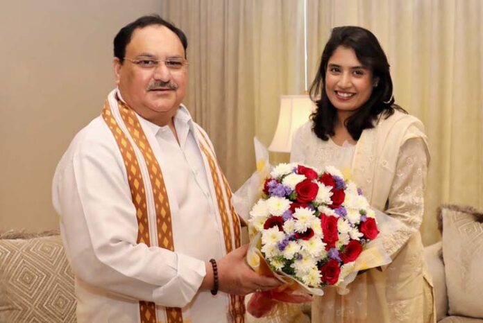 ಬಿಜೆಪಿ ಸೇರ್ತಾರಾ ಮಿಥಾಲಿ ರಾಜ್?: ಜೆ ಪಿ ನಡ್ಡಾ ಭೇಟಿ ಮಾಡಿದ ಮಹಿಳಾ ಕ್ರಿಕೆಟರ್!