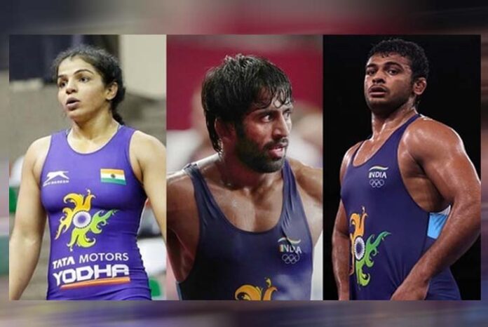 ಕಾಮನ್​ ವೆಲ್ತ್ ಗೇಮ್ಸ್: ಪದಕ ಗೆಲ್ಲುವುದರತ್ತ ದಾಪುಗಾಲು ಇಡುತ್ತಿರುವ ಭಾರತೀಯ ಕ್ರೀಡಾಪಡೆ