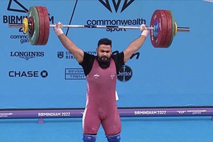 ಕಾಮನ್​ವೆಲ್ತ್ ಗೇಮ್ಸ್: ವೇಟ್‌ ಲಿಫ್ಟಿಂಗ್‌ ನಲ್ಲಿ ಬೆಳ್ಳಿಗೆ ಕೊರಳೊಡ್ಡಿದ್ದ ವಿಕಾಸ್ ಠಾಕೂರ್