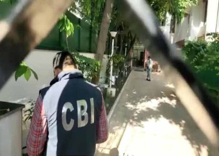 ಅಬಕಾರಿ ಹಗರಣ: ದೆಹಲಿ ಡಿಸಿಎಂ ಮನೀಶ್ ಸಿಸೋಡಿಯಾ ಸೇರಿ 15 ಮಂದಿ ವಿರುದ್ಧ ಸಿಬಿಐ ಎಫ್‌ಐಆರ್