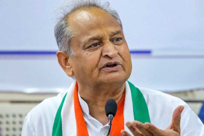 ಕಾಂಗ್ರೆಸ್​ ಅಧ್ಯಕ್ಷರ ಚುನಾವಣೆ ರೇಸ್​ನಿಂದ ರಾಜಸ್ಥಾನ ಮುಖ್ಯಮಂತ್ರಿ ಅಶೋಕ್​ ಗೆಹ್ಲೋಟ್ ಔಟ್​