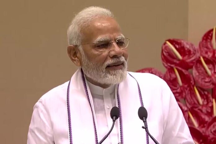 ಫ್ಯಾಕ್ಟ್​ ಚೆಕ್ ಮಾಡದೆ ಸುದ್ದಿಗಳನ್ನು ಹಂಚಬೇಡಿ: ಪ್ರಧಾನಿ ಮೋದಿ