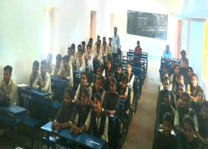 ಶಶಿಧರಸ್ವಾಮಿ ಕಾಲೇಜಿನಲ್ಲಿ ಕೋಟಿ ಕಂಠ ಗಾಯನ