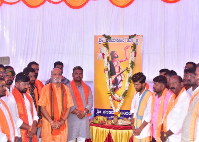 ಮೈಸೂರಿನಲ್ಲಿ ಟಿಪ್ಪು ಮೂರ್ತಿ ಪ್ರತಿಷ್ಠಾಪಿಸಿದರೆ ಧ್ವಂಸ ಮಾಡುತ್ತೇವೆ: ಮುತಾಲಿಕ್
