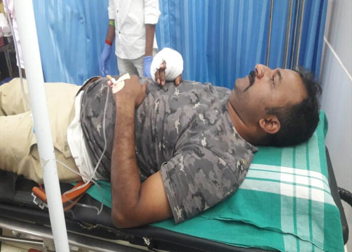 ಅರಣ್ಯ ಅತಿಕ್ರಮಣ: ವಿಚಾರಣೆಗೆ ಹೋಗಿದ್ದ ವನಪಾಲಕನ ಮೇಲೆ ಮಾರಣಾಂತಿಕ ಹಲ್ಲೆ