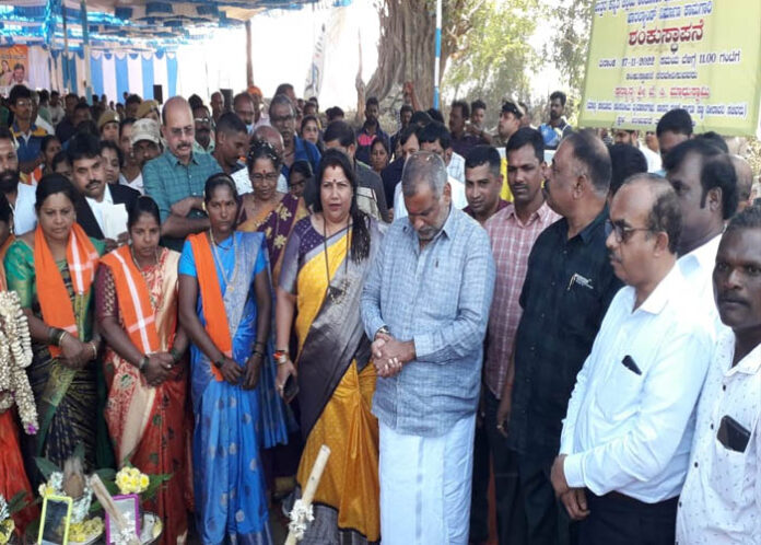 ಸಡಗೇರಿಯ ಖಾರಲ್ಯಾಂಡ್ ಕಾಮಗಾರಿ ಶಂಕುಸ್ಥಾಪನೆ ನೆರವೇರಿಸಿದ ಸಚಿವ ಮಾಧುಸ್ವಾಮಿ