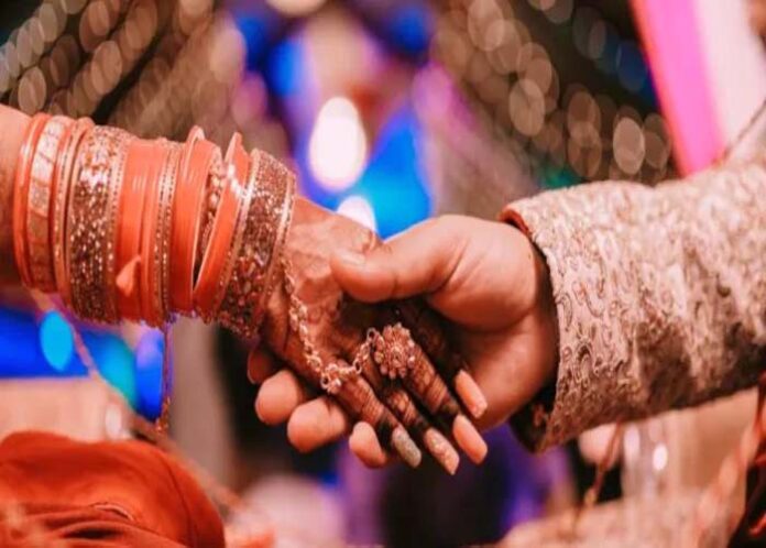 Before the reception, the dead body of the bride and groom was found with injuries on their bodies!