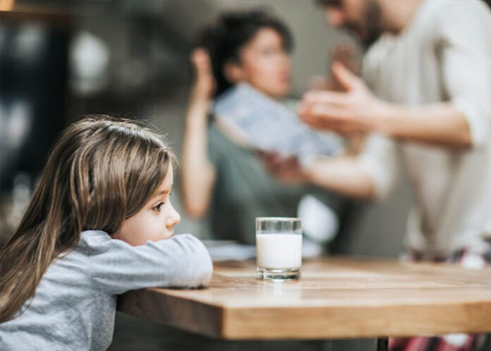 PARENTING HACK | ಮಕ್ಕಳ ಎದುರೇ ಜಗಳ ಆಡ್ತೀರಾ? ಇದರ ಪರಿಣಾಮ ಏನು? ಇಲ್ಲಿದೆ ಮಾಹಿತಿ..