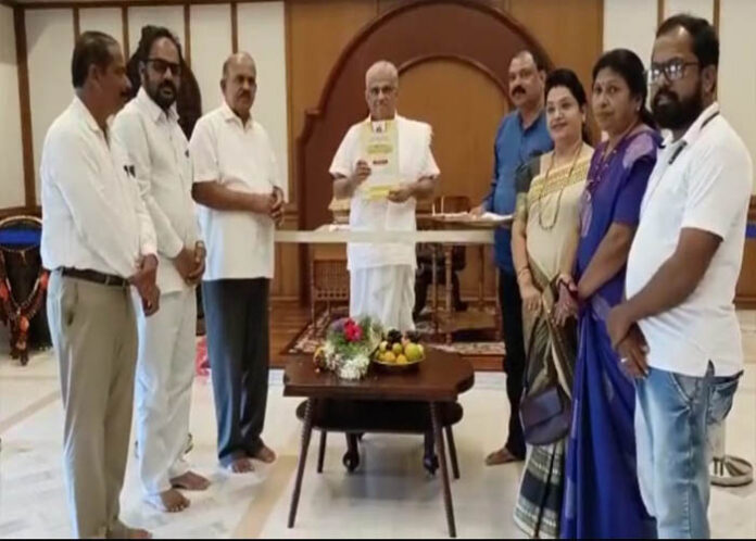 ತುಳುಕೂಟೊ ಪುತ್ತೂರು ಸುವರ್ಣ ವರ್ಷ ಉದ್ಘಾಟನೆ: ತುಳುವರ ಮೇಳೊದ ಆಮಂತ್ರಣ ಬಿಡುಗಡೆ