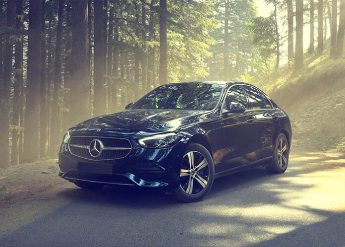 The employee who received a great gift from the boss, a Mercedes Benz!