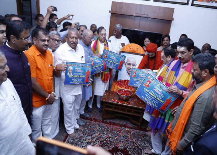 ಸಿದ್ದೇಶ್ವರ ಶ್ರೀಗಳಿಗೆ ಪುಷ್ಪನಮನ ಸಲ್ಲಿಸಿದ ಜೆ.ಪಿ. ನಡ್ಡಾ
