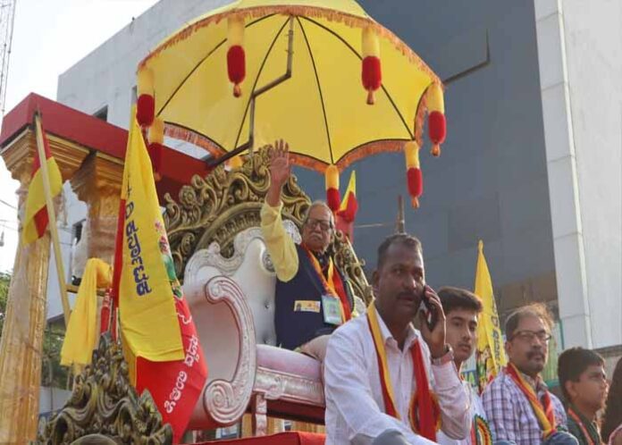 ಸಾಹಿತ್ಯ ಸಮ್ಮೇಳನ ಅಧ್ಯಕ್ಷರ ಅದ್ದೂರಿ ಮೆರವಣಿಗೆ: ಏಲಕ್ಕಿ ನಗರದಲ್ಲಿ ಕನ್ನಡದ ಕಂಪು