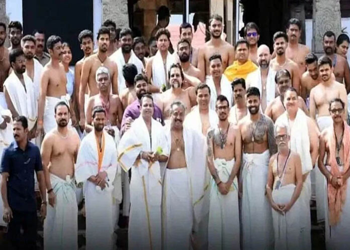 ಶ್ರೀ ಅನಂತ ಪದ್ಮನಾಭನ ದರುಶನ ಪಡೆದ ಟೀಂ ಇಂಡಿಯಾ ಪ್ಲೇಯರ‍್ಸ್