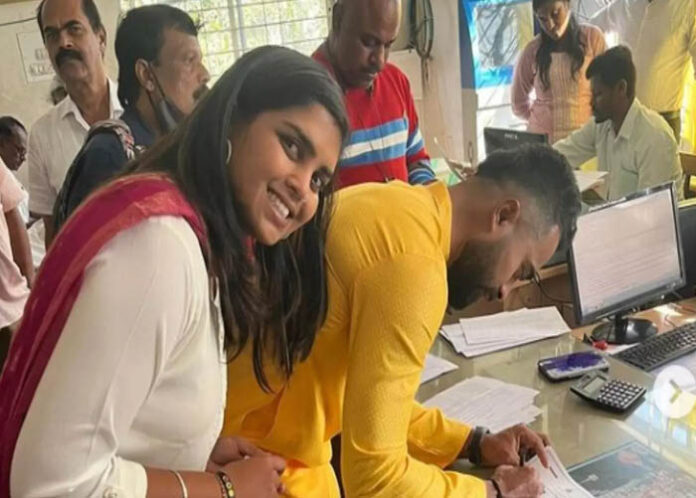 ಸದ್ದಿಲ್ಲದೇ ಸರಳವಾಗಿ ಮದುವೆಯಾದ ವೇದಾ ಕೃಷ್ಣಮೂರ್ತಿ