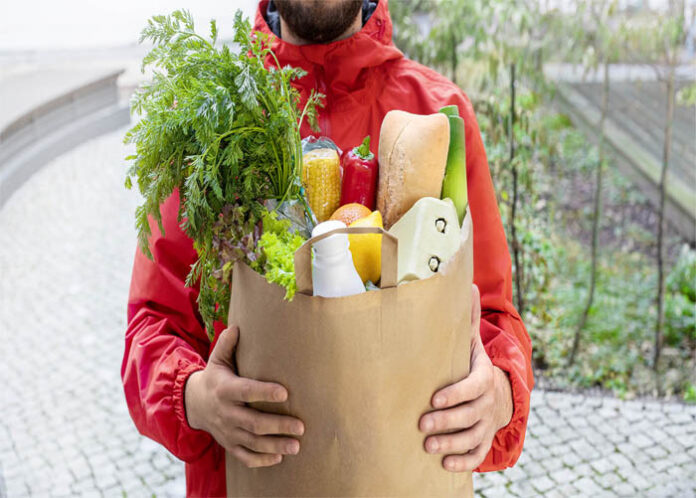 ಐಟಮ್ಸ್ ಮಿಸ್ಸಿಂಗ್: ಡೆಲಿವರಿ ಬಾಯ್‌ಗೆ ಚಪ್ಪಲಿಯಲ್ಲಿ ಹೊಡೆತ!