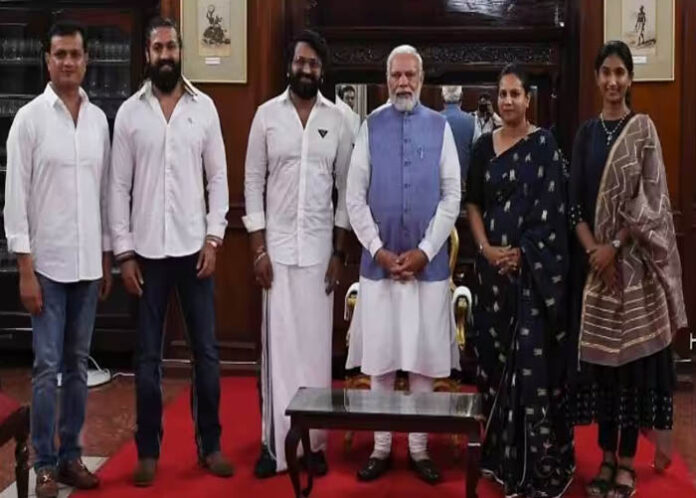 PHOTO GALLERY | ಪ್ರಧಾನಿ ಮೋದಿ ಜೊತೆ ಸ್ಯಾಂಡಲ್‌ವುಡ್ ಸೆಲೆಬ್ರಿಟೀಸ್.. ಬ್ಯೂಟಿಫುಲ್ ಫೋಟೊಗಳು ಇಲ್ಲಿವೆ