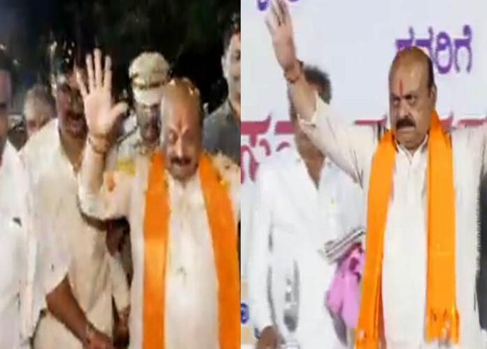 ಸ್ನೇಹಿತರು, ಸಂಬಂಧಿಕರನ್ನು ನೋಡಿ ಭಾವುಕರಾದ ಸಿಎಂ