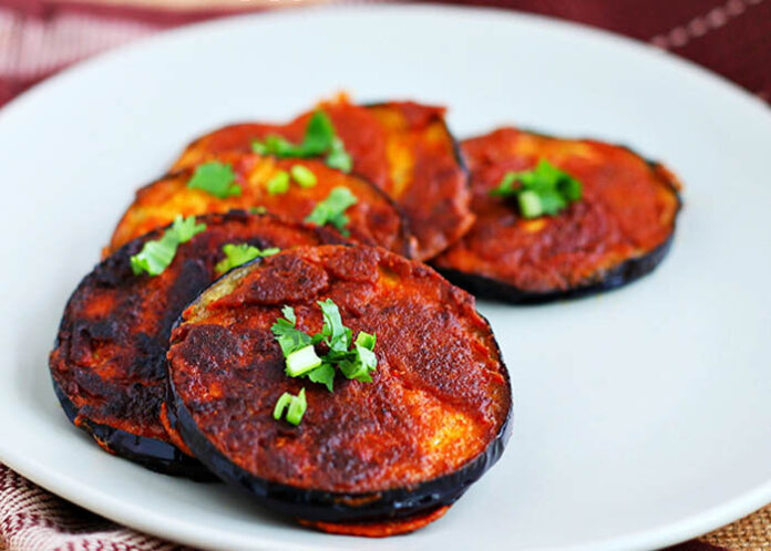 FRY | ಫಿಶ್ ಫ್ರೈ ಸ್ಟೈಲ್ ನಲ್ಲಿ ಬದನೆಕಾಯಿ ತವಾ ಫ್ರೈ ಮಾಡಿನೋಡಿ, ಟೇಸ್ಟಿ‌ ರೆಸಿಪಿ ಇಲ್ಲಿದೆ..