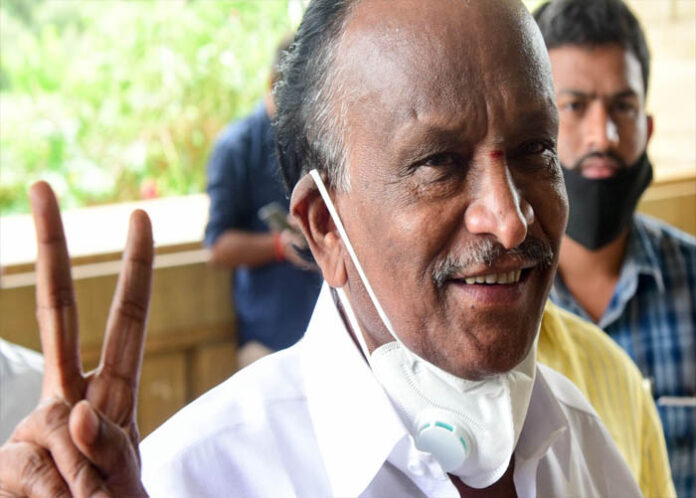 ರಾಜಕಾರಣದಲ್ಲಿ ನಂ.1 ಶ್ರೀಮಂತ ಡಿಕೆಶಿ ಅಲ್ಲ, ಎಂಟಿಬಿ ನಾಗರಾಜ್!